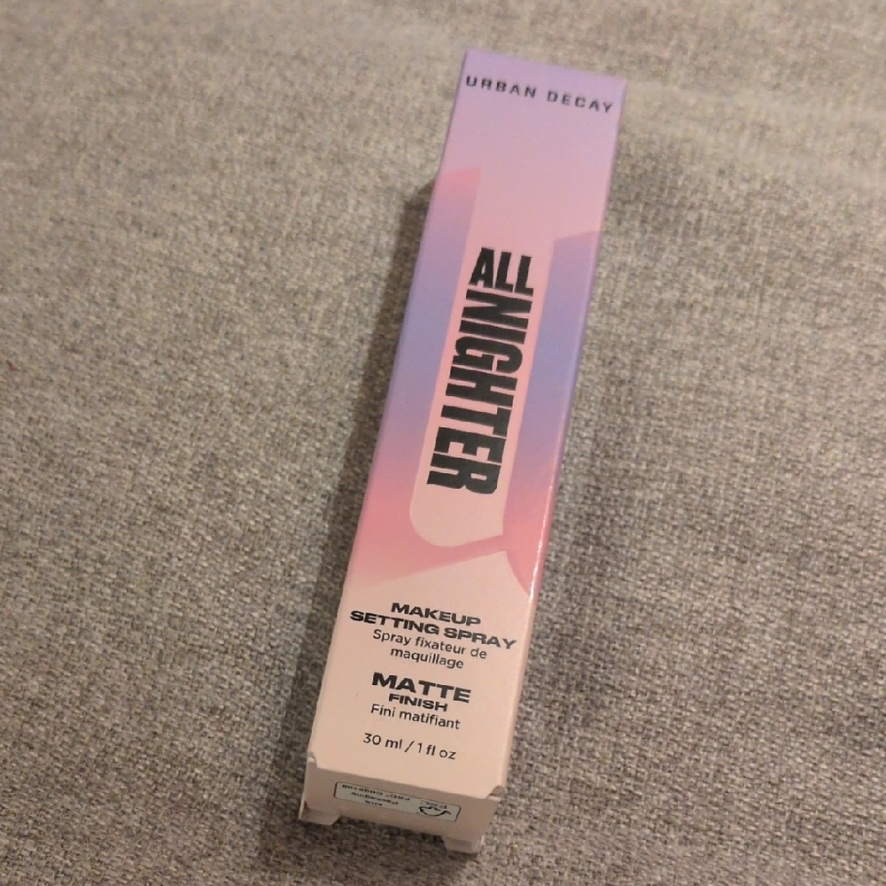 Urban Decay All Nighter Setting Spray - Pink and Purple